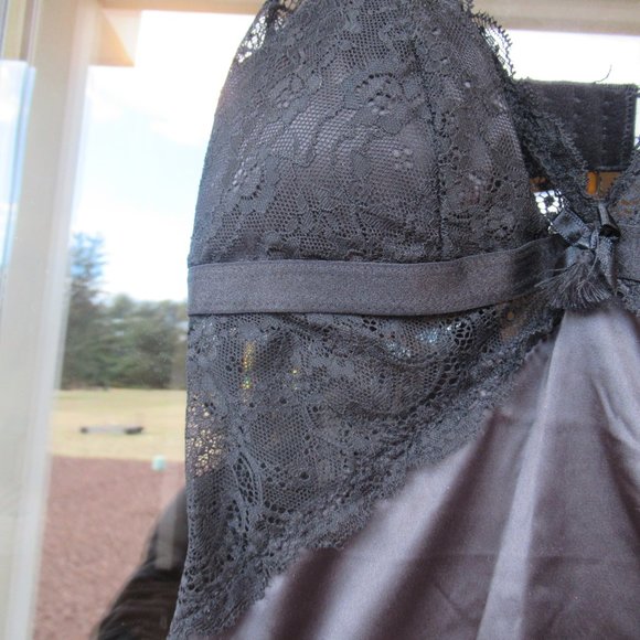 NWT black Nighty & panty with lace detail & removable pads size S - Picture 6 of 13